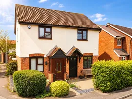 Mansard Close, Hornchurch photo