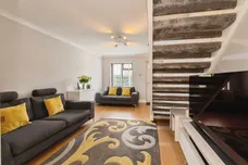 Mansard Close, Hornchurch