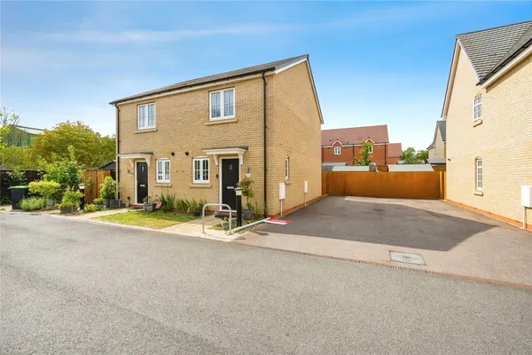 Benson Close, Shortstown, Bedford, Be...