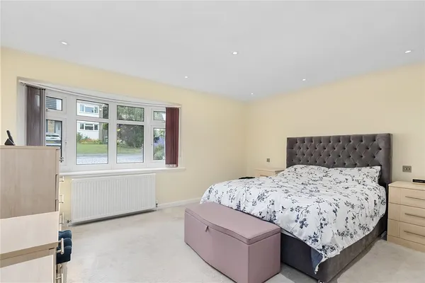 Chipstead Park Close, Sevenoaks, TN13 photo 9