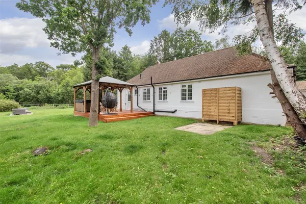 Kitchenour Lane, Beckley, TN31 photo 18