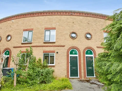 Wellington Crescent, Derbyphoto
