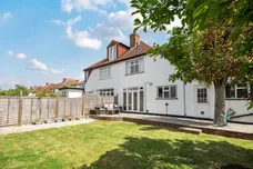 Seaforth Gardens, Epsom, KT19 photo 15