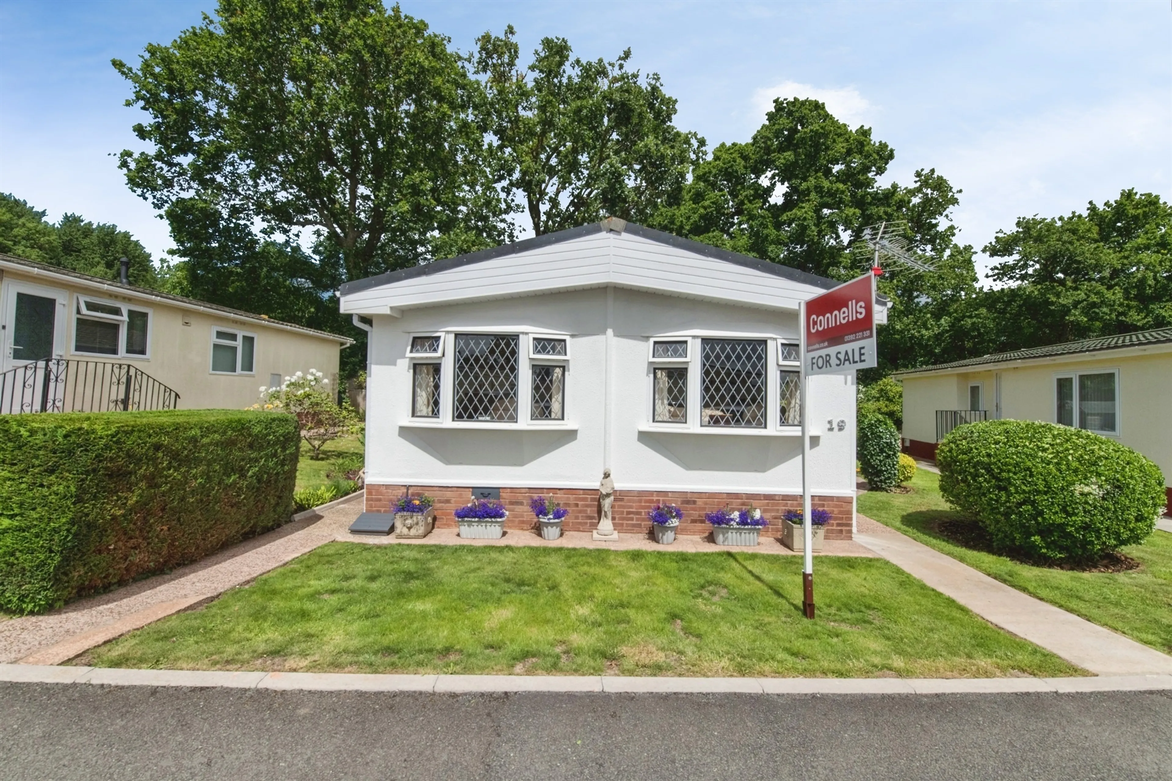 Property photo 0