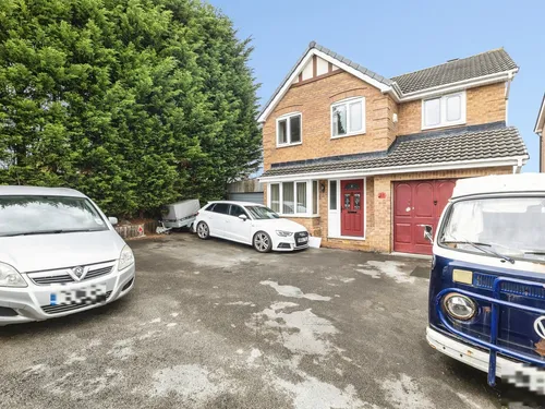 Laurel Place, Middleton, LEEDSphoto