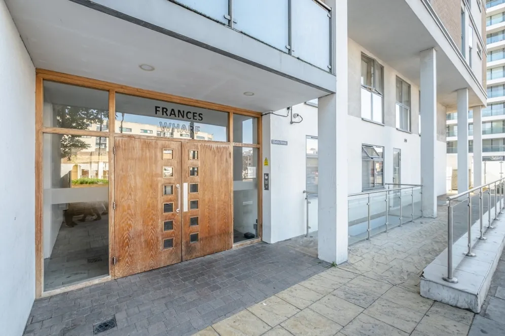 Frances Wharf, E14 photo 12