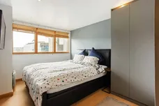 Frances Wharf, E14 photo 14