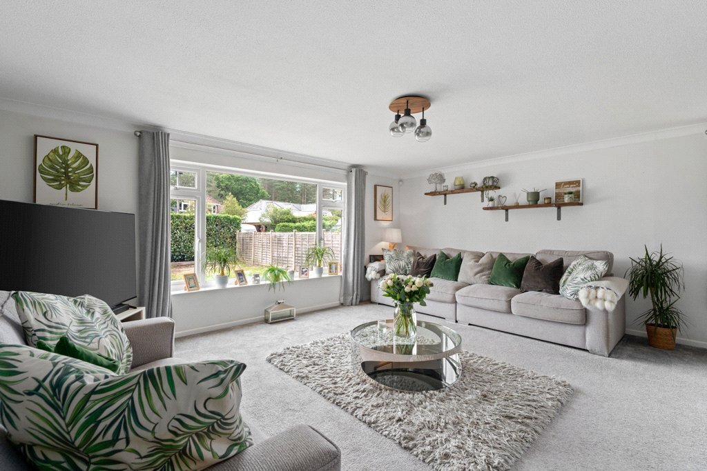 Glenwood Road, West Moors, Ferndown, Dorset, BH22 Image 2