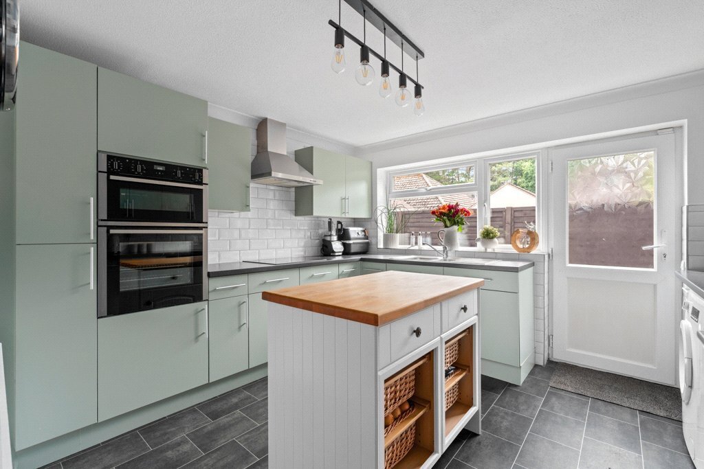 Glenwood Road, West Moors, Ferndown, Dorset, BH22 Image 4