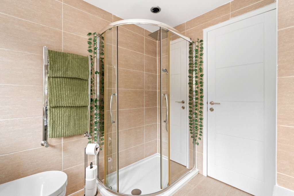 Glenwood Road, West Moors, Ferndown, Dorset, BH22 Image 20