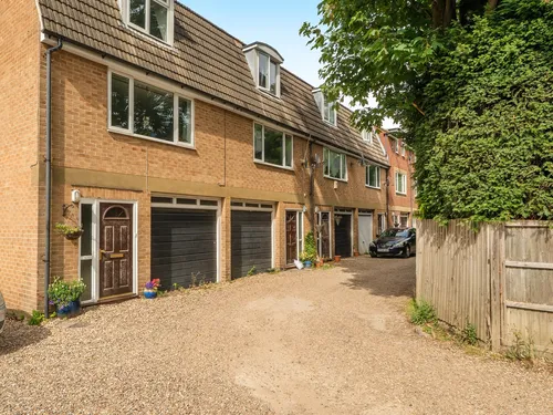 Ray Lodge Mews, Maidenheadphoto