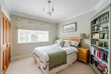 Cannon Way, Leatherhead, KT22 photo 14
