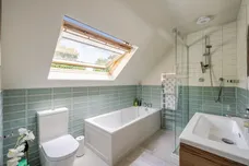 Cannon Way, Leatherhead, KT22 photo 16