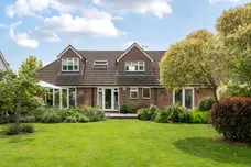 Cannon Way, Leatherhead, KT22 photo 17