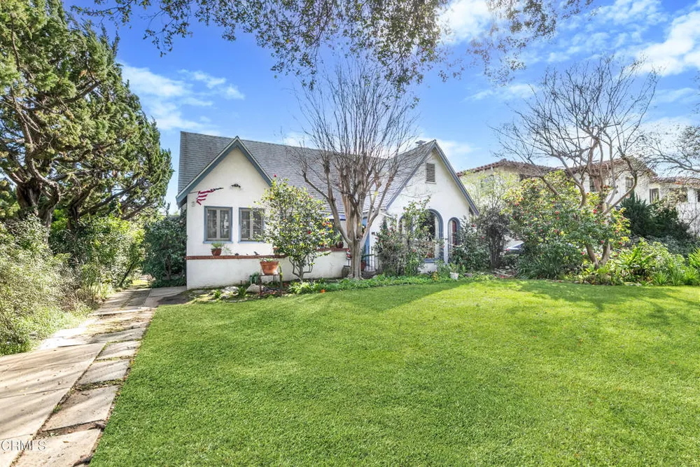 2270 E Orange Grove Blvd, Pasadena, CA 91104