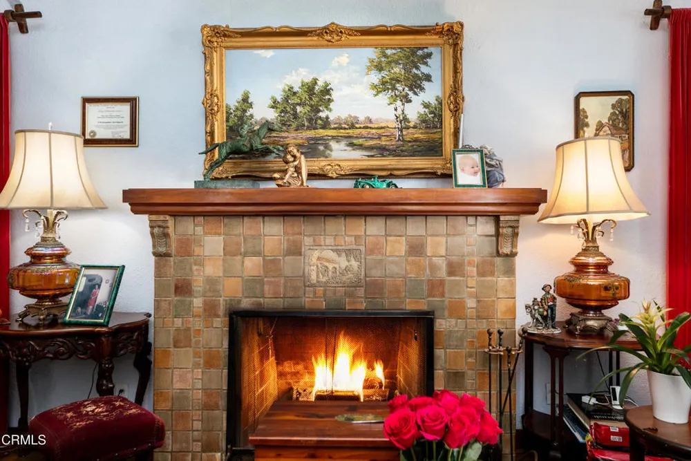 2270 E Orange Grove Blvd, Pasadena, CA 91104