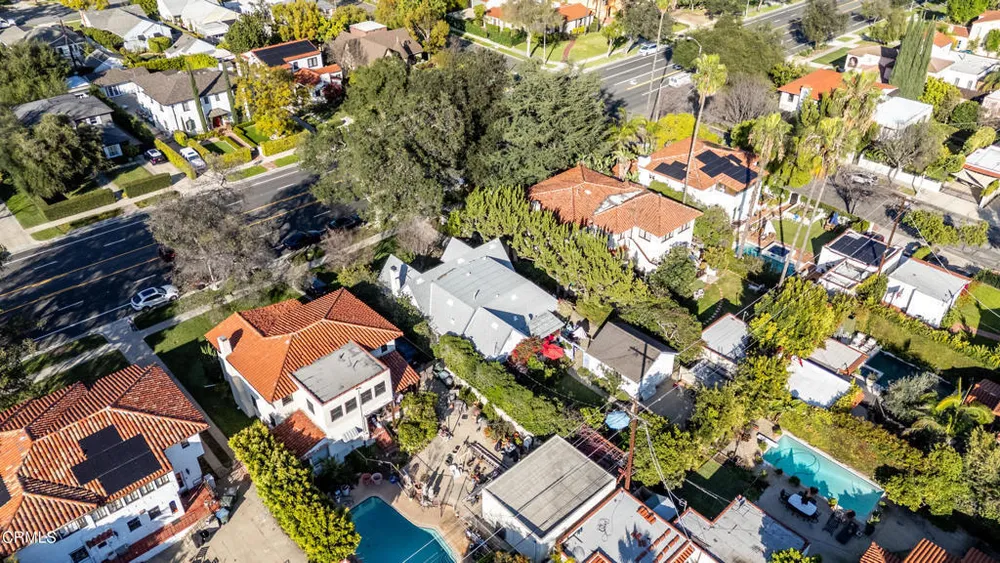 2270 E Orange Grove Blvd, Pasadena, CA 91104