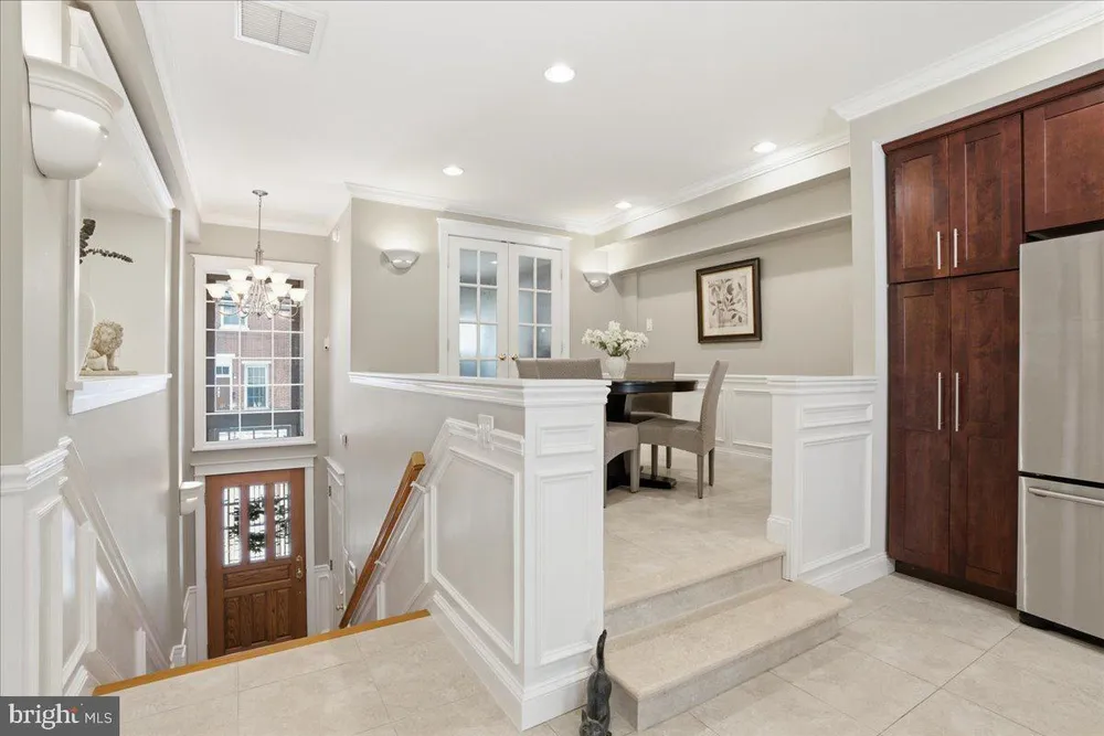 312 Dickinson St, Philadelphia, PA 19147
