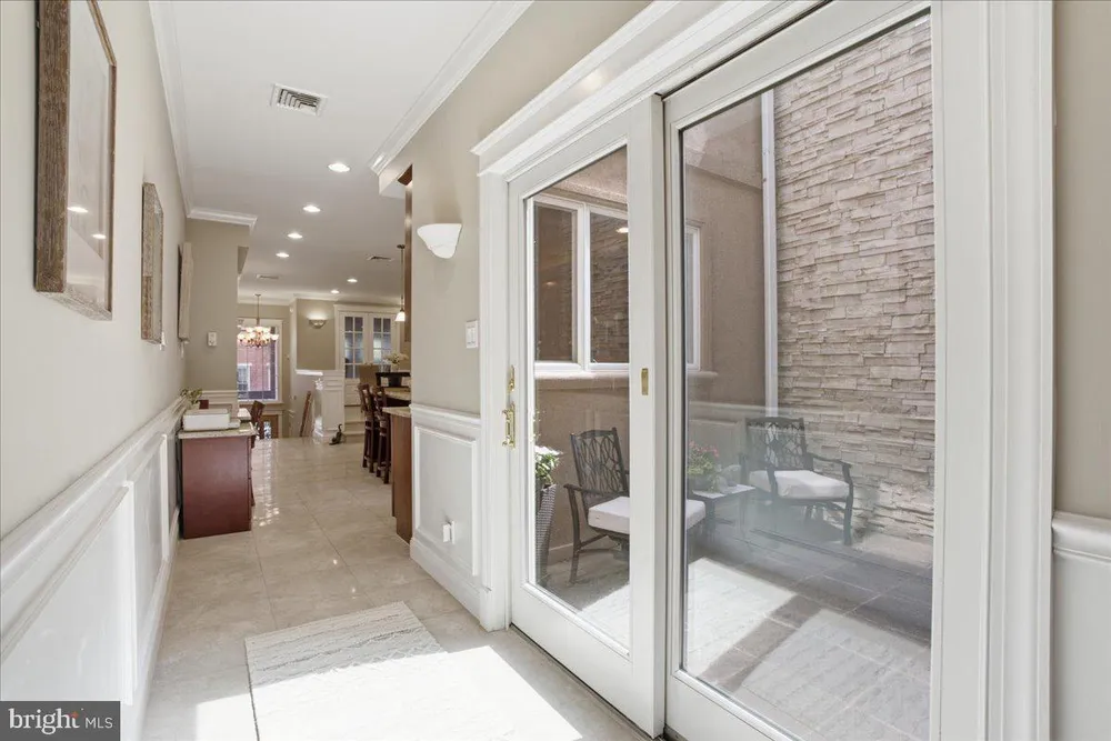 312 Dickinson St, Philadelphia, PA 19147