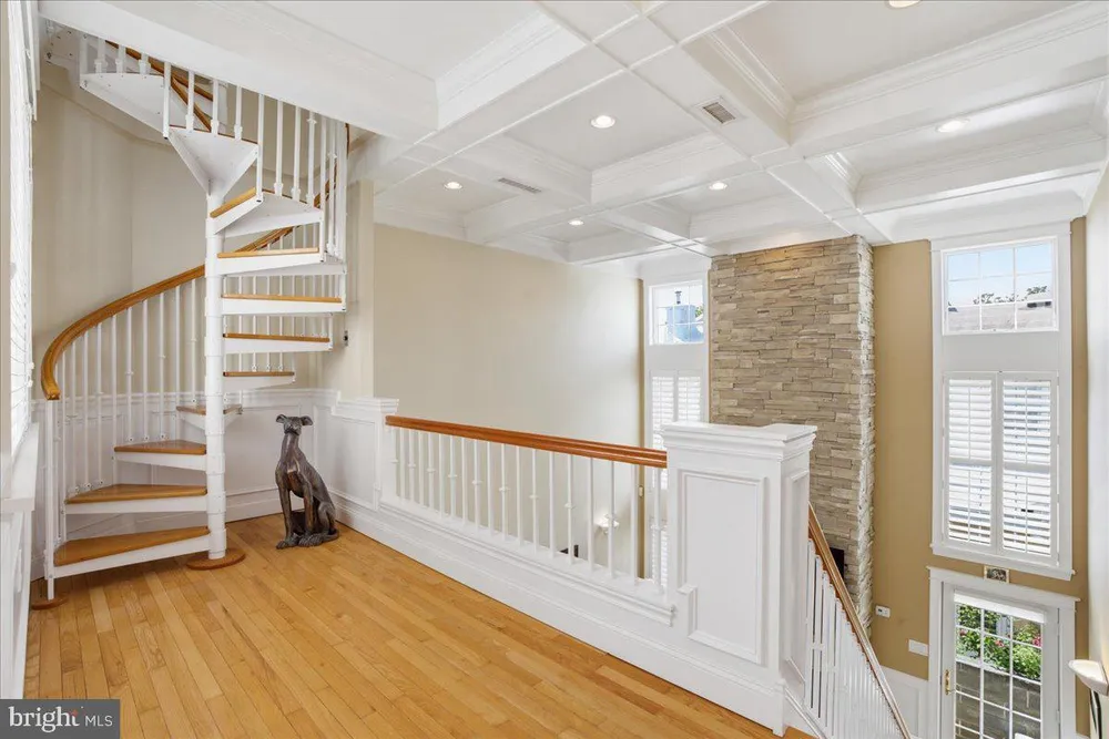 312 Dickinson St, Philadelphia, PA 19147