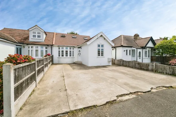 Belmont Road, Hornchurch, RM12