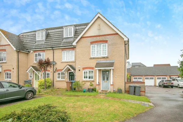 Lyle Close, Kesgrave, Ipswich, Suffol...