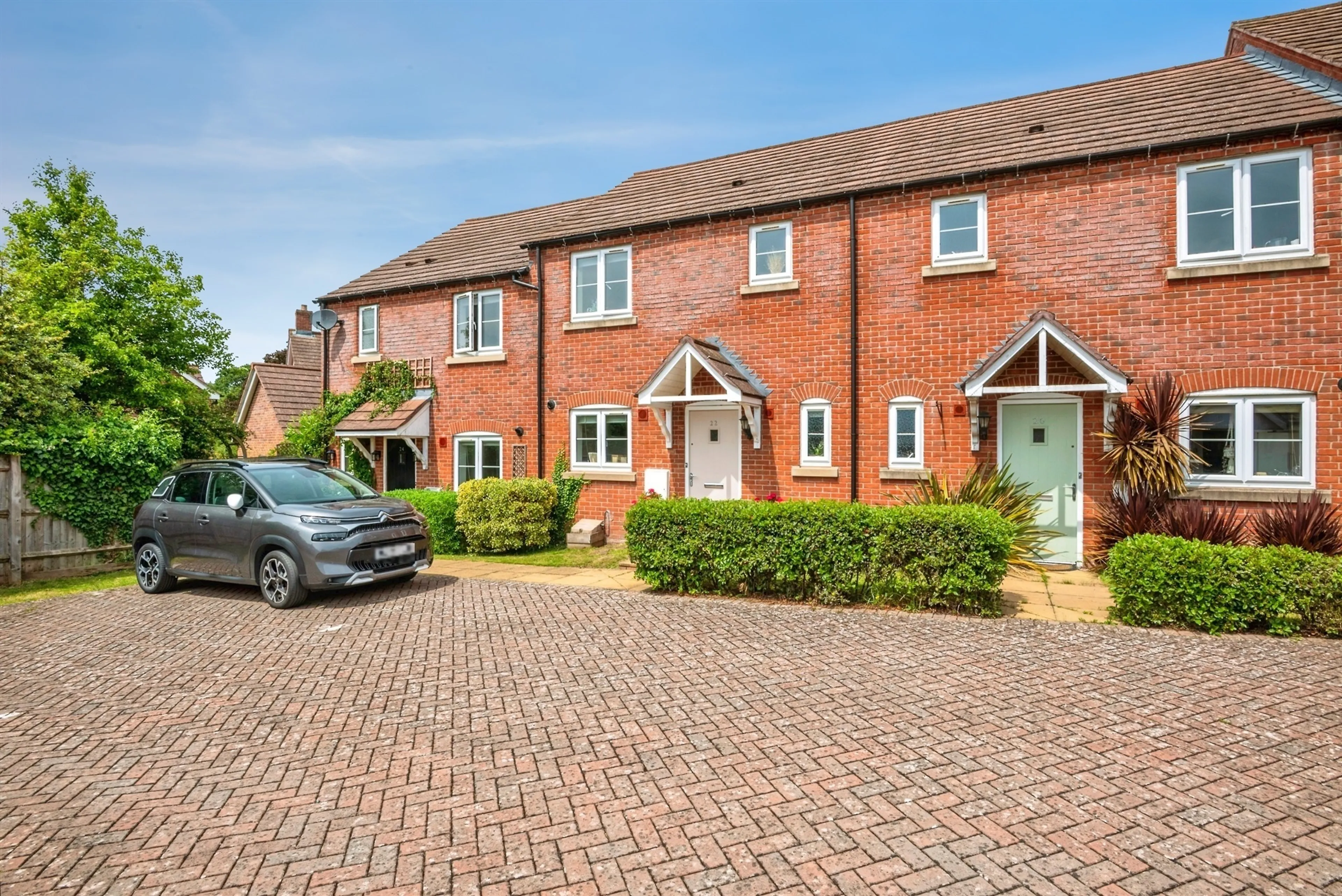 Property photo 0