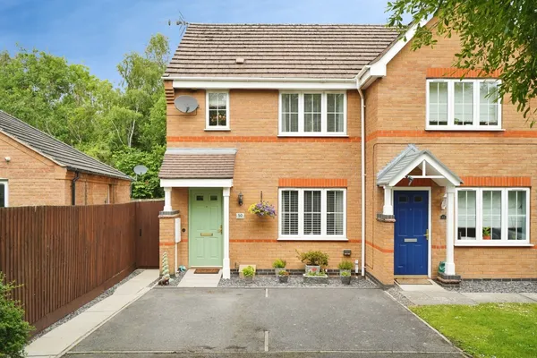 Hampton Close, Coalville, Leicestersh...
