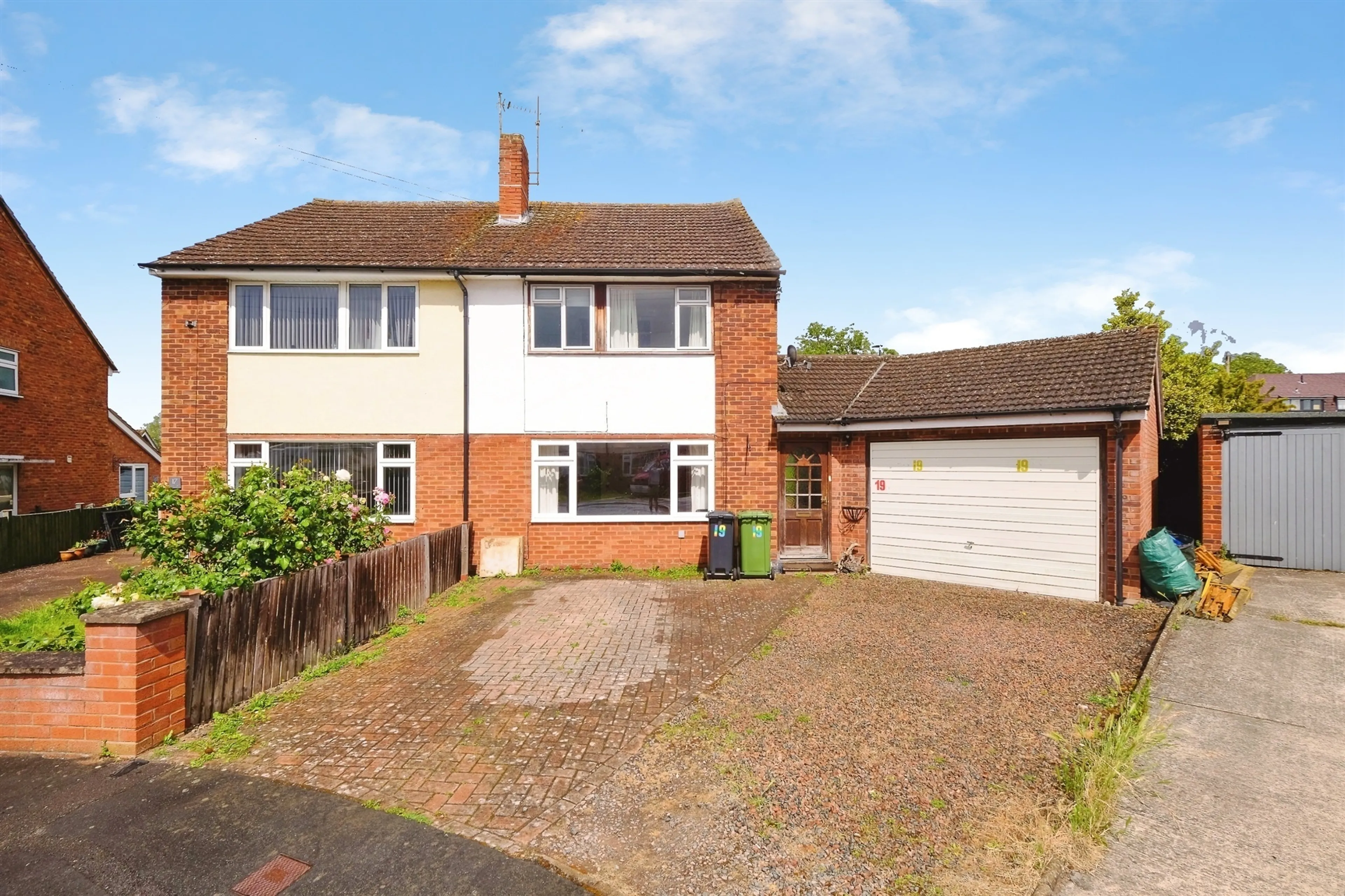 Property photo 0