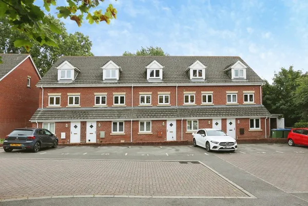 Park Mews, Park Gate, Southampton, Ha...