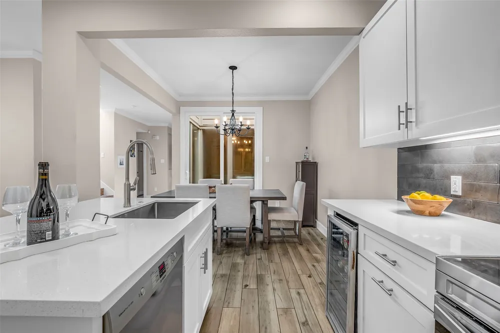 7485 Brompton St, Houston, TX 77025