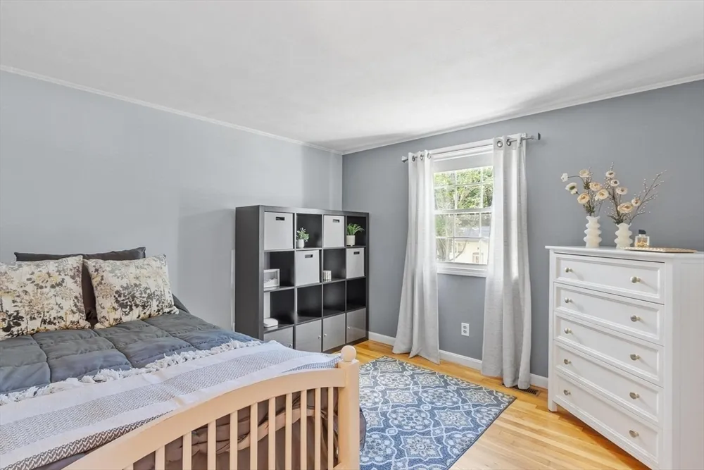 9 Brookbridge Rd, Peabody, MA 01960