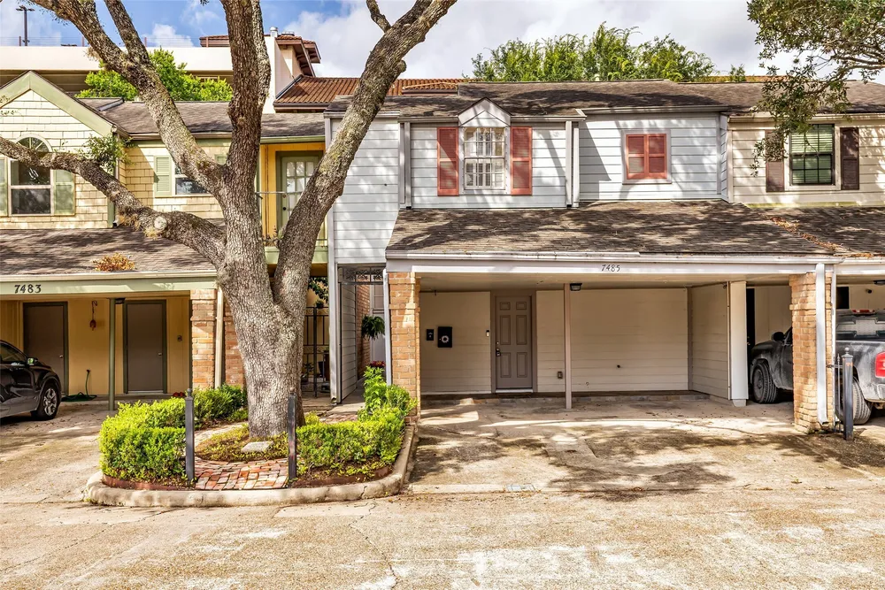 7485 Brompton St, Houston, TX 77025