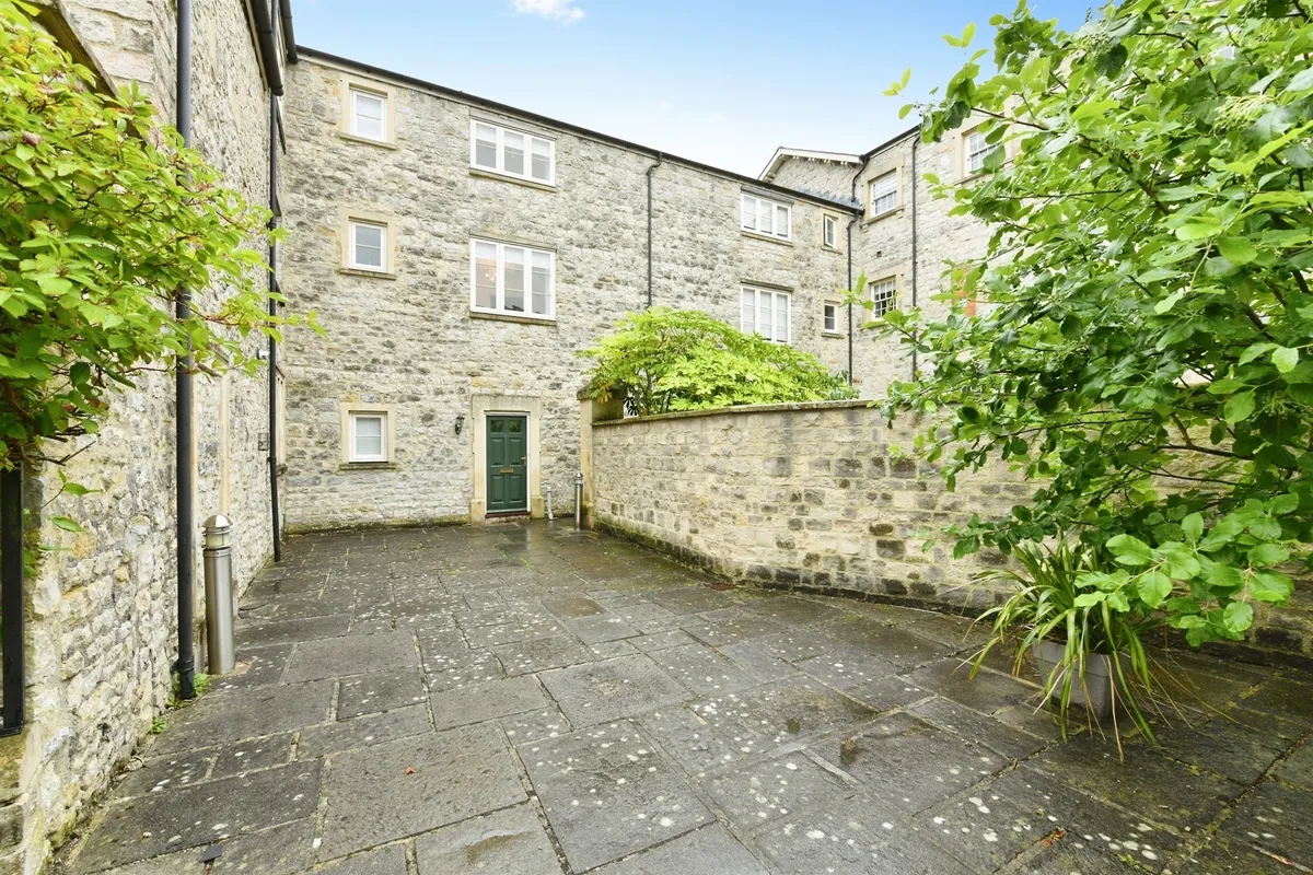 West End Court, Shepton Mallet