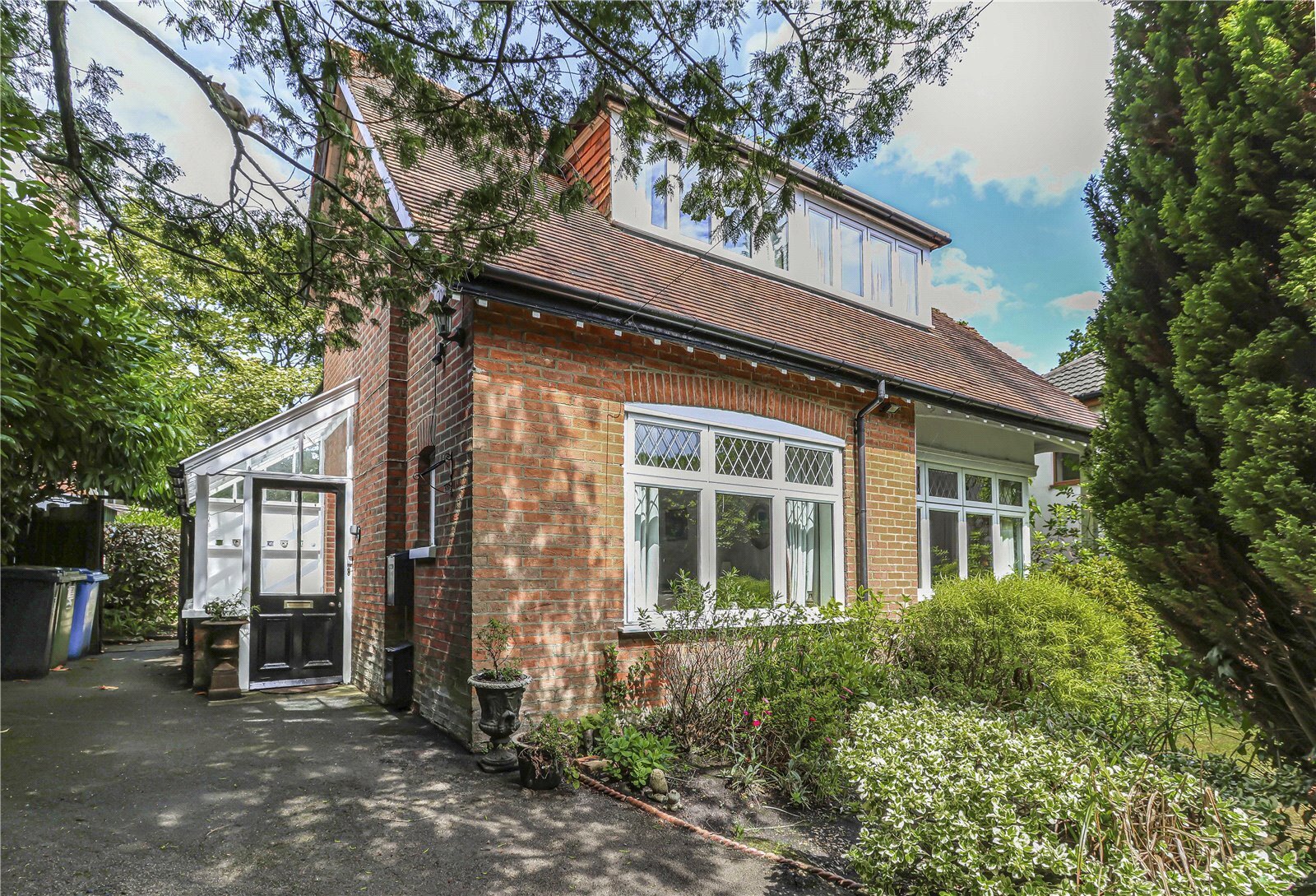 Crescent Road, Lower Parkstone, Poole, Dorset, BH14 Image 1