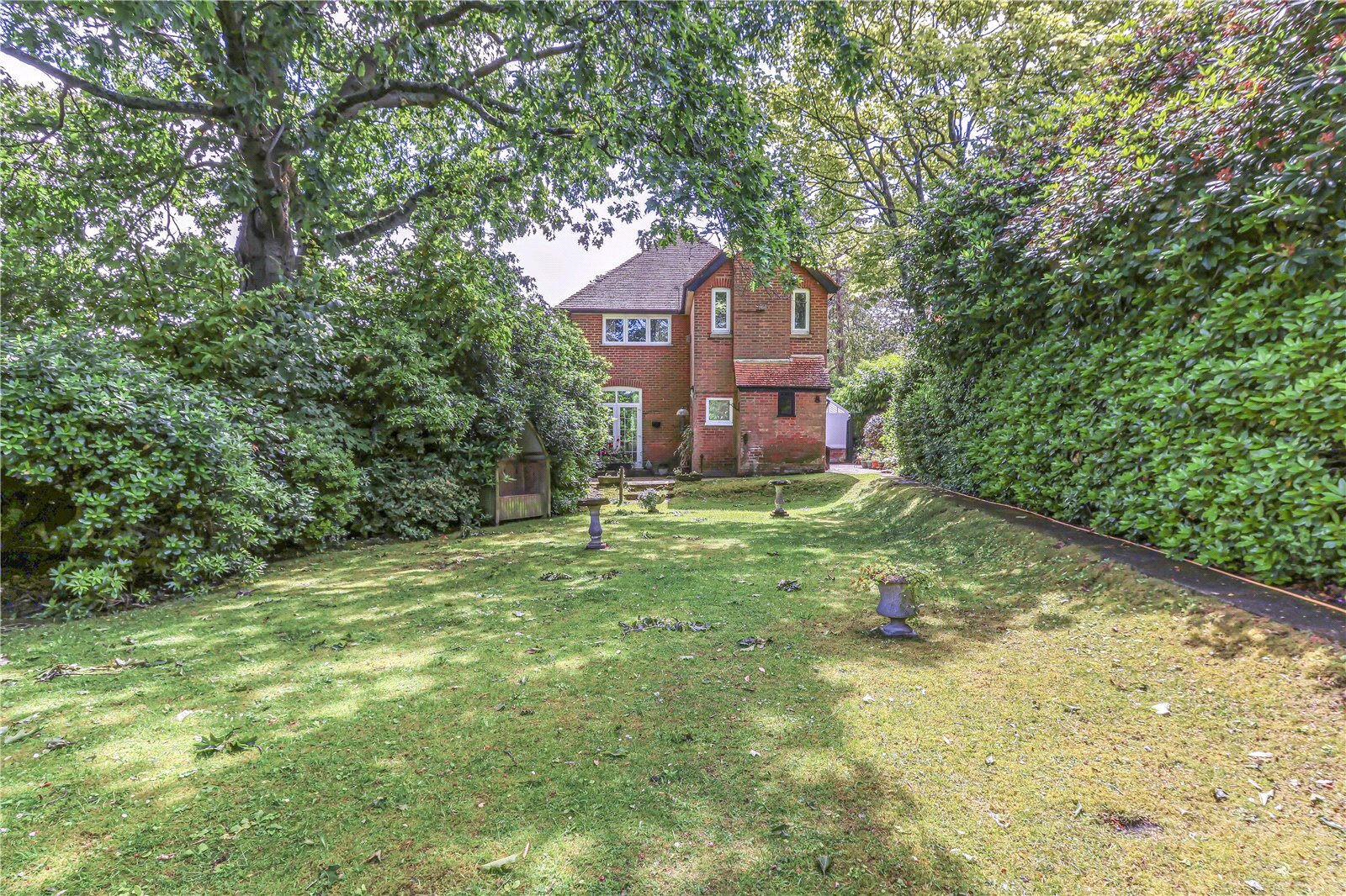 Crescent Road, Lower Parkstone, Poole, Dorset, BH14 Image 4