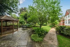 The Foresters, Harpenden, AL5 photo 2