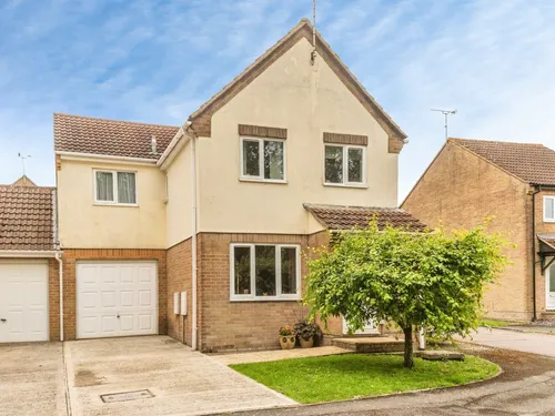 Skewbridge Close, Royal Wootton Bassett, Swindonphoto