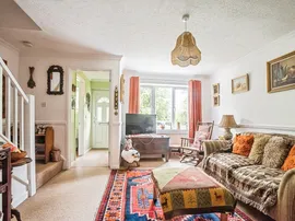 Skewbridge Close, Royal Wootton Bassett, Swindon thumb 2
