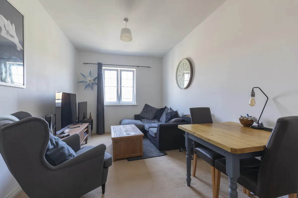 Woodley Green, Witney, OX28
