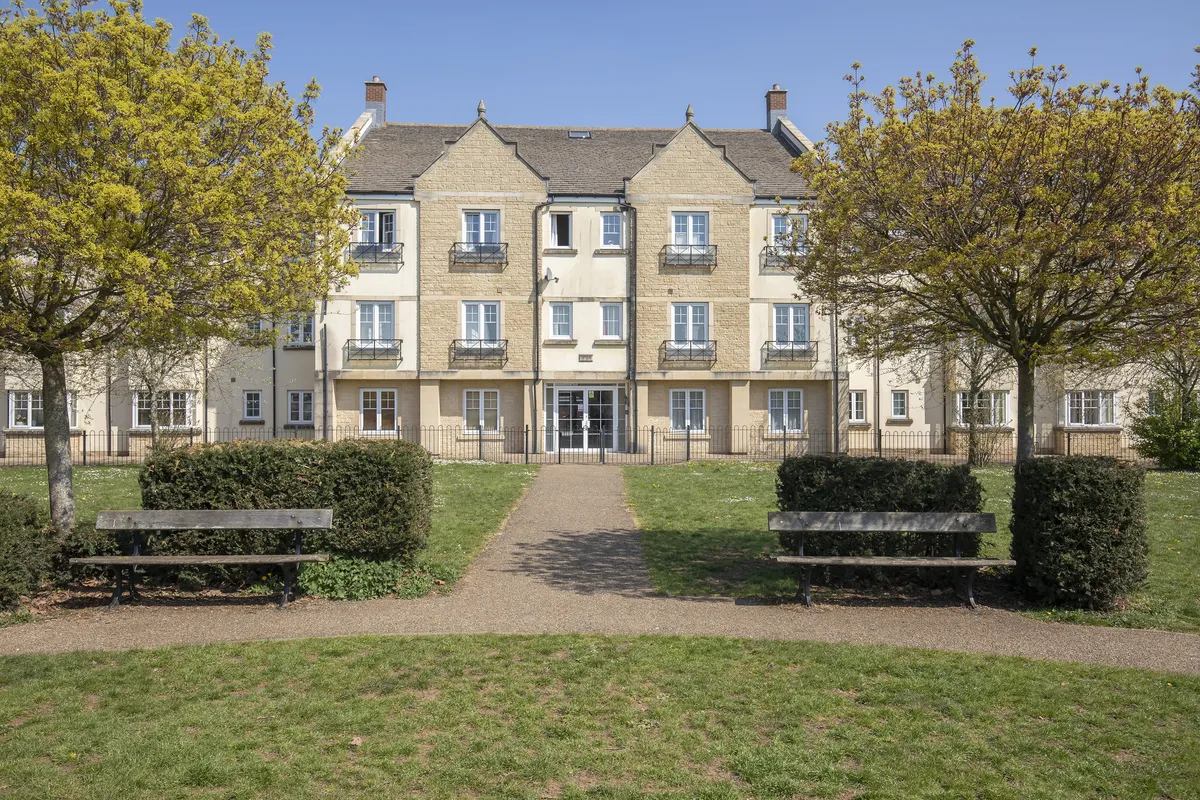 Woodley Green, Witney, OX28