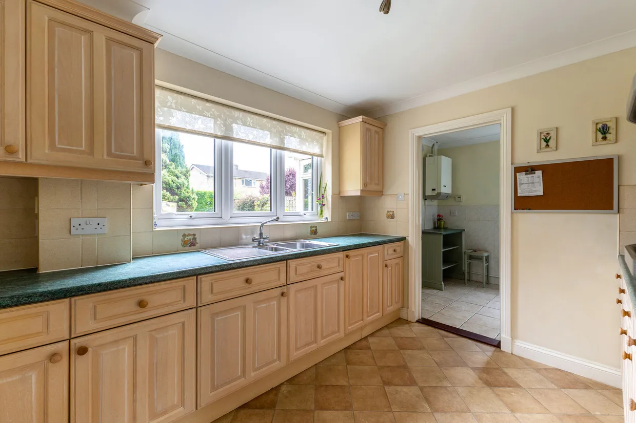 Tormarton Road, Marshfield, SN14 photo 7