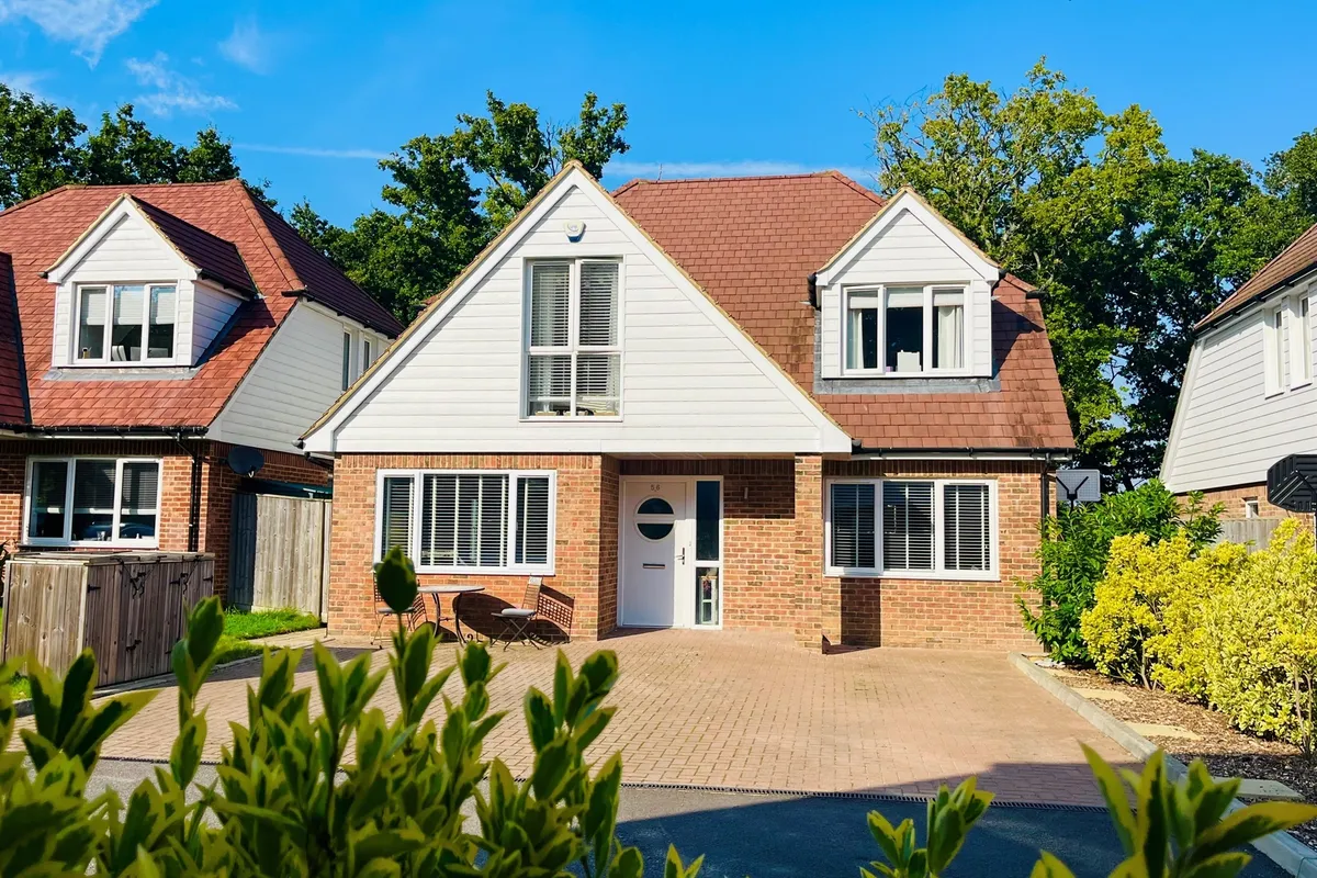 West Close, Polegate