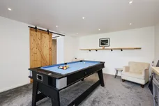 West Close, Polegate