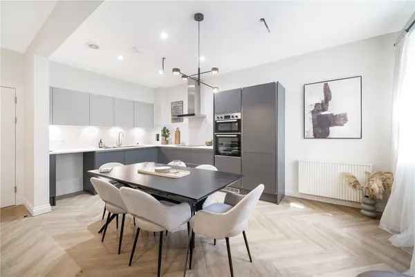 Priory Park, Main Road, Castlehead, P...