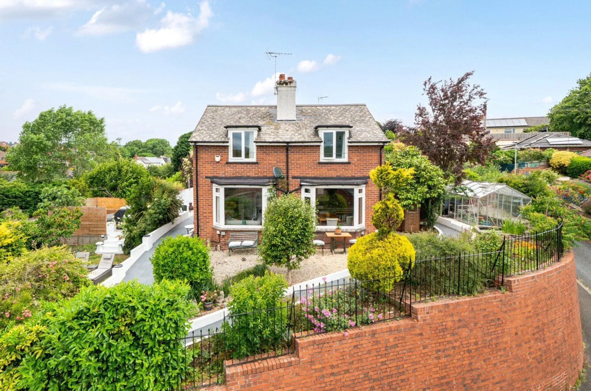 Property photo top 0