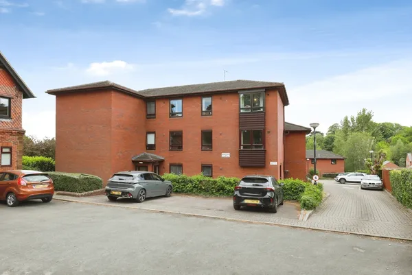 Hightown Road, Oxfordshire, OX16