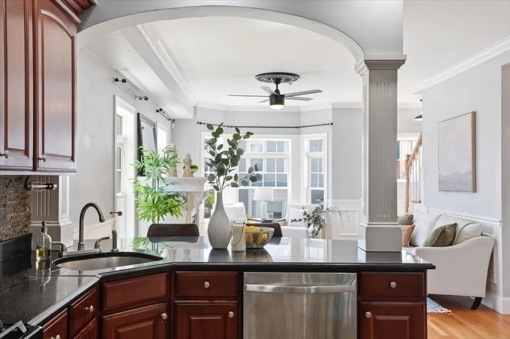 16 Sydney St, Boston, MA 02125