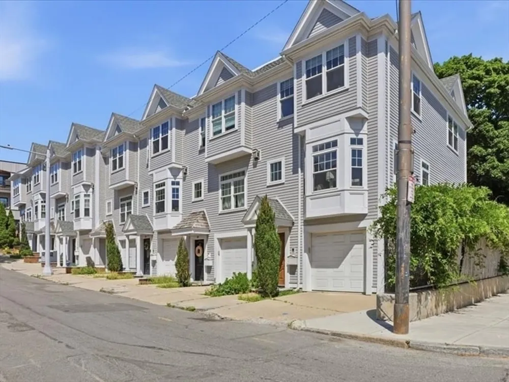 16 Sydney St, Boston, MA 02125