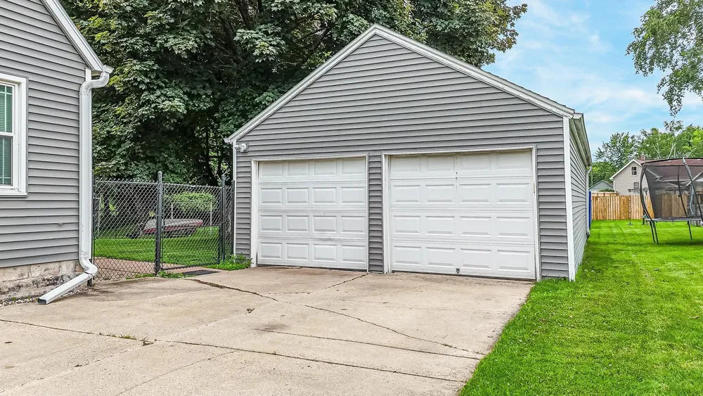 403 W Lincoln Ave, Little Chute, WI 54140